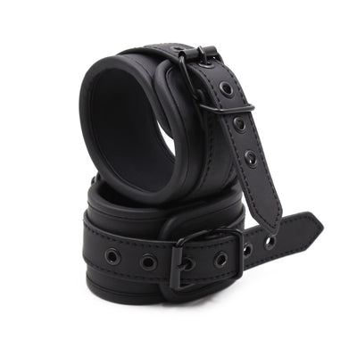 Fun Leather Handcuffs Alternative Toys Bundle Tease Bondage Supplies Hot Hot Factory Direct Wholesale