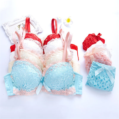 New Push Up Black Sexy Bra Set Wireless Brassiere Set Eyelash Deep V Bras Lace Lingerie Set Embroidery Women Underwear Panties